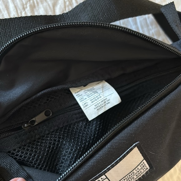 Nike Heritage Swoosh Fly Waist Bag - Picture 11 of 15